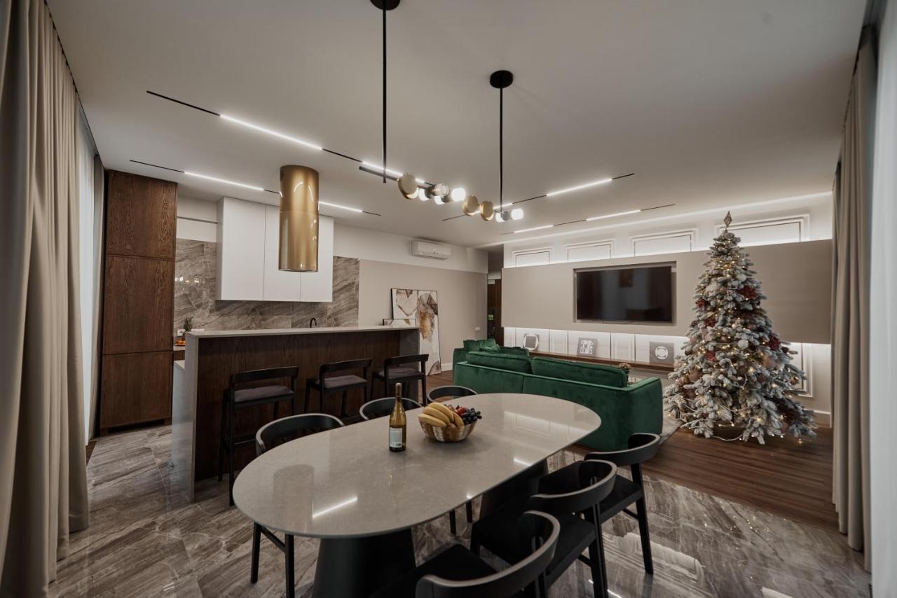 Kostjukowski Apartments Avalon Lviv Eksteriør billede